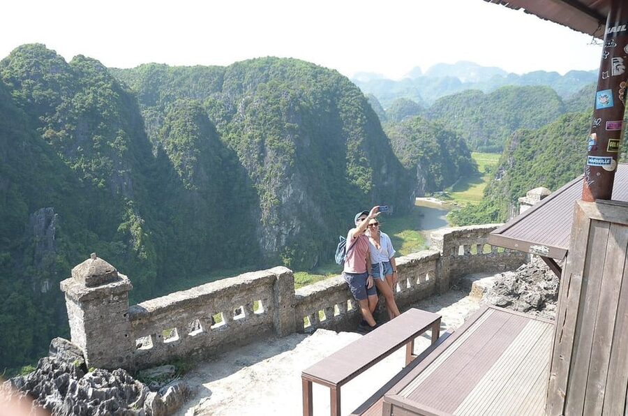 Ninh Binh : Hoa Lu, Trang An & Mua Cave 1 Day Trip - Mua Cave climb: the 500 steps that make the whole trip worth it