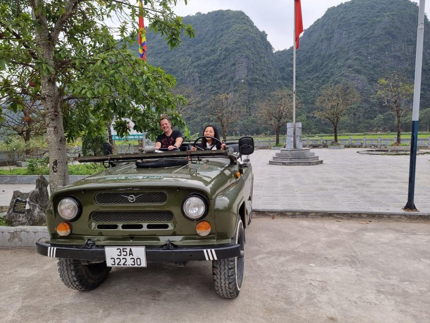 Ninh Binh Jeep Tour: 4 hours visit Tam Coc, Bich Dong pagoda - First Stop: Bich Dong Pagoda and the Early View Moment