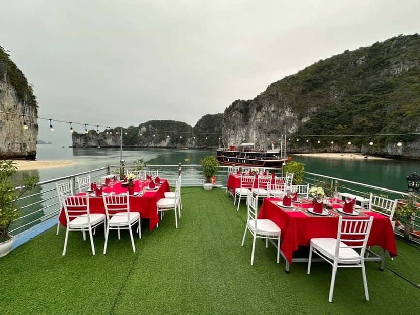 Ninh Binh: Lan Ha, Halong bay luxury cruises with balcony - The onboard food and small activities that make the trip feel complete