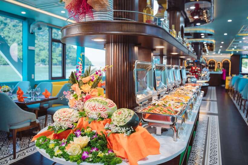 Ninh Binh: Luxury Day Cruise to Stunning Ha Long Bay + Lunch - Luon Cave and the lagoon: kayaking (or bamboo boat) through calmer waters