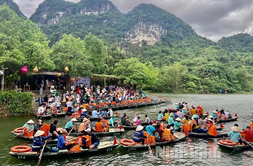 Ninh Binh: Mua Cave Hike, Trang An Boat & Village Bike Tour - The big picture: a full Ninh Binh day without the rush