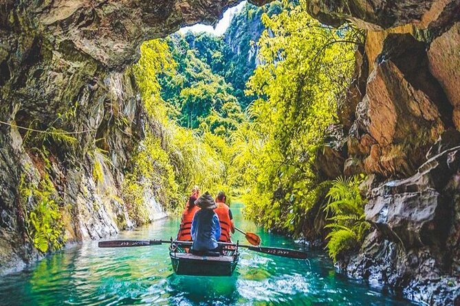 Ninh Binh Private Day Tour: Mua Cave, Tam Coc, Hoa Lu All Include - Tam Coc Riverside Lunch: Real Local Food, Not a Rush Stop