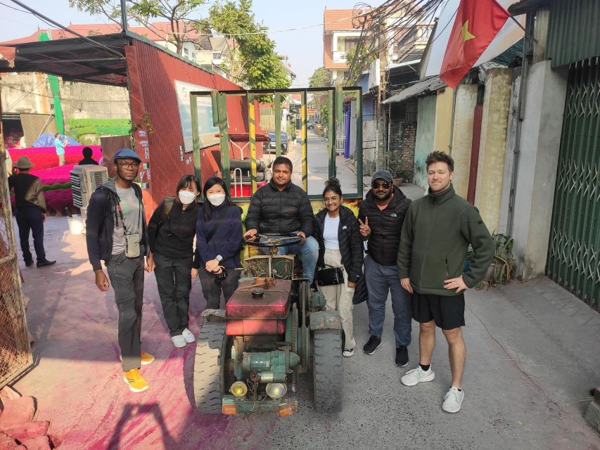Ninh Binh Small Group Of 9 From Hanoi Via Incense Village - The long van stretch: how to make transfers feel shorter