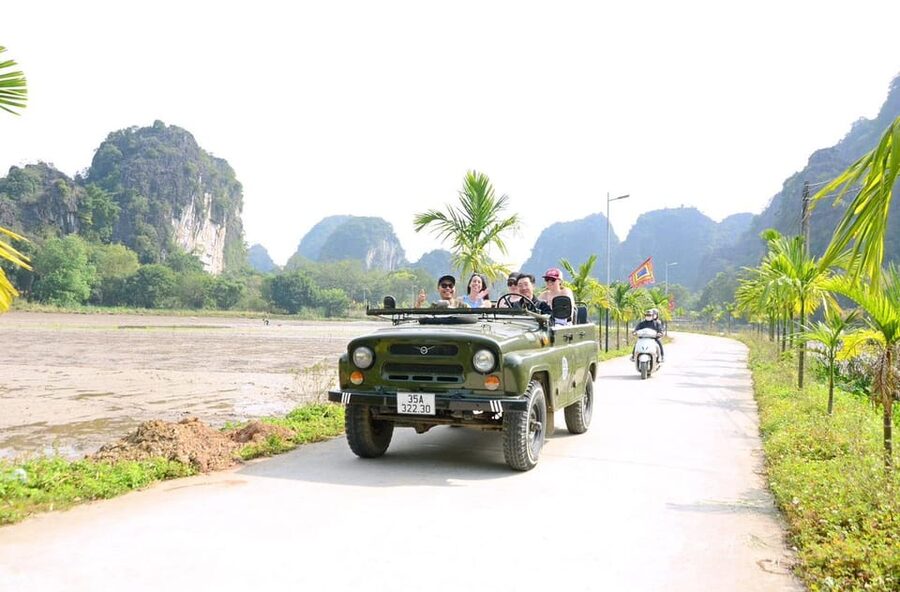Ninh Binh Sunset Jeep Tour & Hoa Lu Walking Town At Night - Who this tour fits best