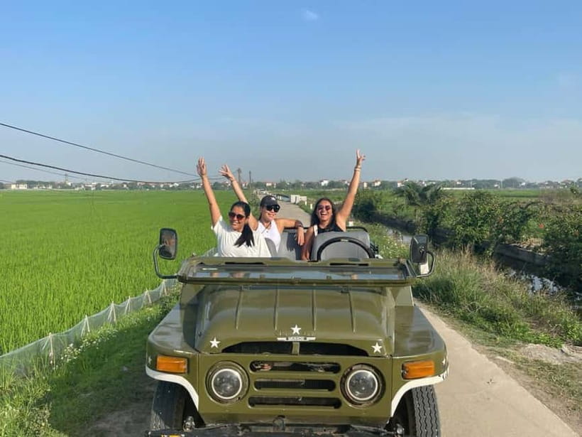 Ninh Binh Sunset Motobike Tour: Mua Cave, Bich Dong, Hoa Lu - What the guides actually add (not just “someone is there”)