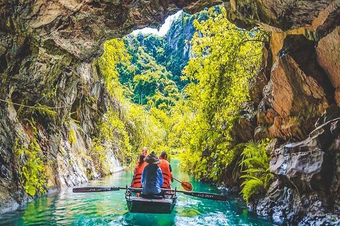 Ninh Binh Tour Bai Dinh Trang An Mua Cave Small Group Limousine - Buffet lunch and the Trang An handoff: when timing matters
