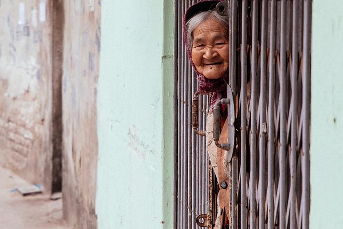 Off the Beaten Track in Hanoi: Private City Tour - Key Highlights That Make This Hanoi Tour Feel Local