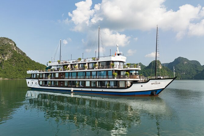 Off The Beaten Track to Halong Bay & Lan Ha Bay on 5 Star Cruise - Key things I’d focus on before you book