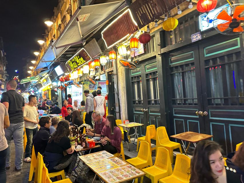 Old Quarter Cultural Walking Tour - War Stories, Heroes, and the Peaceful Present