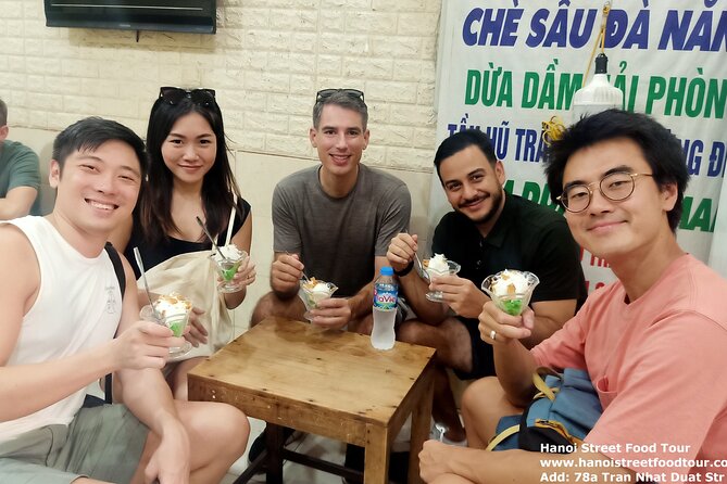 Old Quarter Hanoi Street Foods and Heritage Road Tour by Walking - Duờng Tau: the narrow alley train-track moment