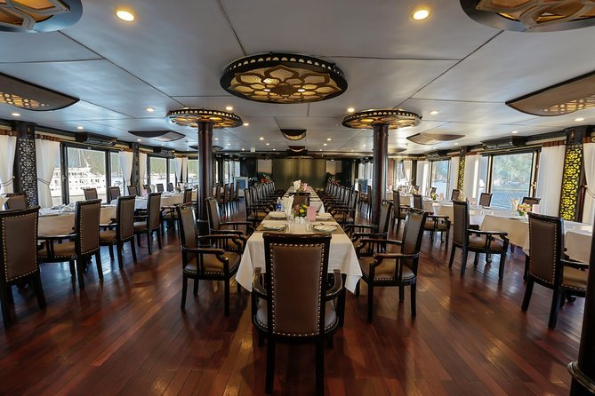 Overnight Halong Bay Cruise on the Starlight - Halong Bay crowds: how to enjoy the scenery without losing your mind
