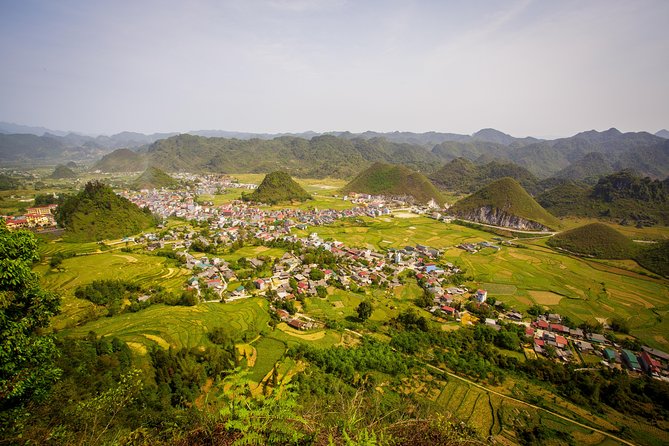 Panorama Of Unexplored Ha Giang Tour 4 Days - Ma Pi Leng Pass: One Big Day of Views and the Nho Que River