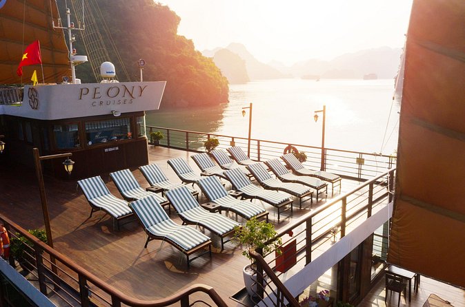 Peony Cruise : Unique 2 Days Tuan Chau - Halong bay - Lan Ha Bay - Food and Dining: Two Lunches, Breakfast, and a Standout Dinner