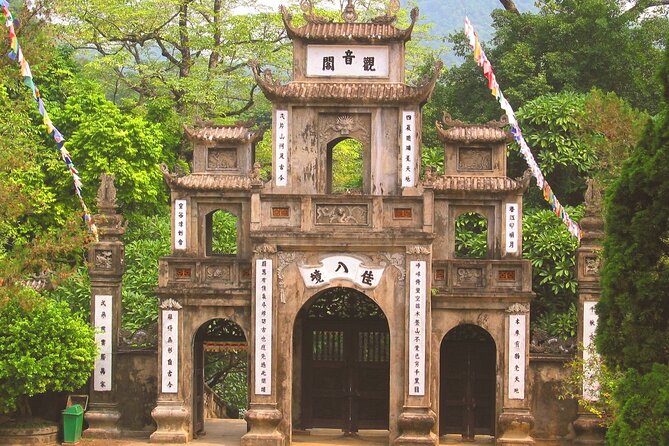 Perfume Pagoda Day Tour from Hanoi - Lunch in a local restaurant: what’s included, what to budget