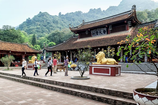 Perfume Pagoda Full Day With Boat Trip - Perfume Pagoda circuit: Den Trinh and Thien Tru stops