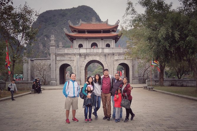Premium Hoa lu - Trang An - Mua Cave with Buffet Lunch from Hanoi - A 7:00 AM departure that saves you hours in Hanoi