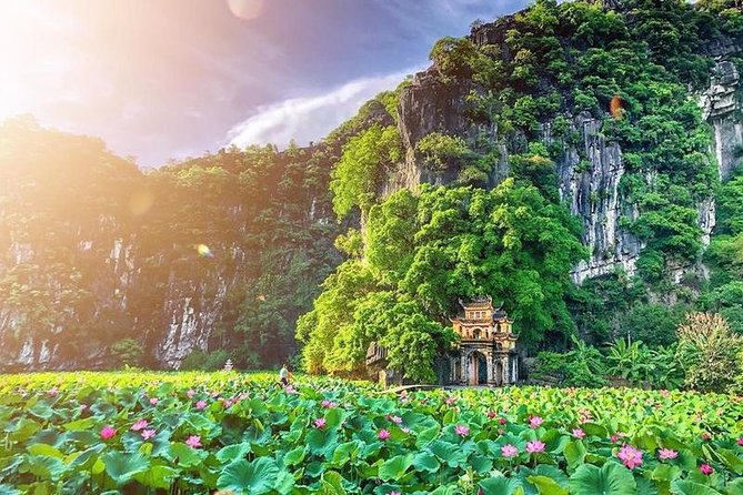 Premium Hoa lu - Trang An - Mua Cave with Buffet Lunch from Hanoi - Buffet lunch: a real break in the middle of a long day