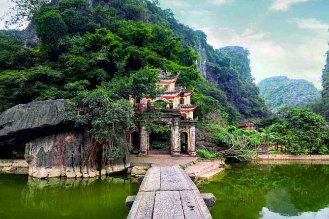 Premium Hoa lu - Trang An - Mua Cave with Buffet Lunch from Hanoi - Transport and pacing: comfortable ride, guided flow