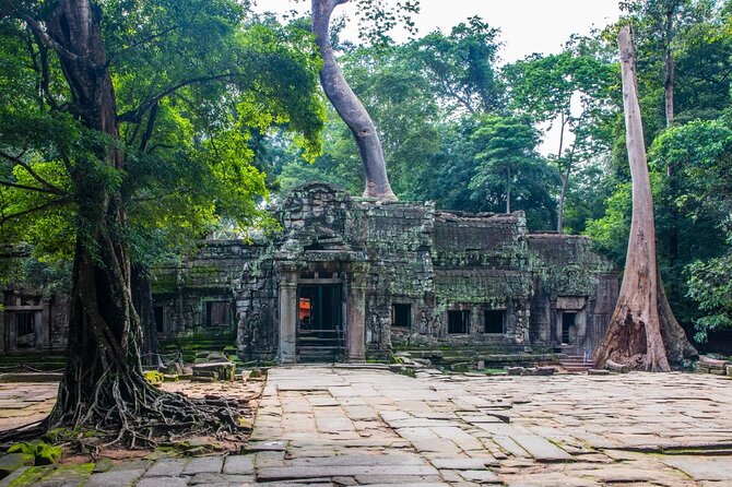 Private 15-Day Tour in Vietnam Laos and Cambodia - Hue via Hai Van Pass: imperial spaces and panoramic pagoda views