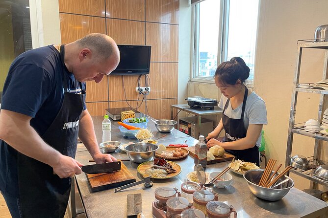Private Cooking Class with 5 dishes of your choice - Why a market start changes everything in Hanoi