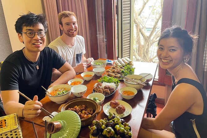 Private Cooking Class with 5 dishes of your choice - The meal: you eat what you made, properly