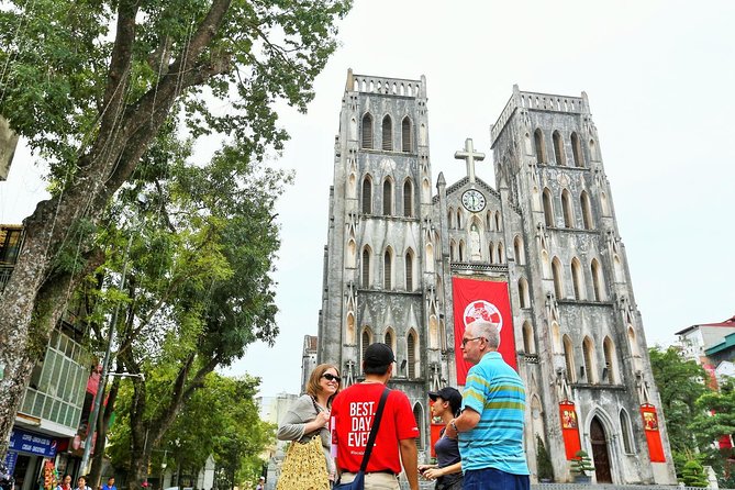 Private Crowd Free Hanoi: Morning Highlights of the City Experience - Pacing, timing, and what to wear for an early Hanoi start
