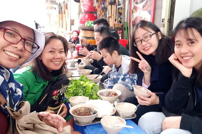 Private food tour with Real Foodie - Old Quarter start: pickup, quick checks, and getting your bearings