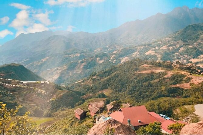 Private Full Day Tour in Sapa by Car - Cat Cat Village: H’mong stilt houses and a tourist-first welcome