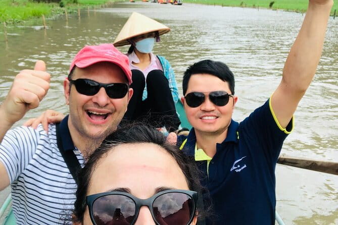 Private Guided Adventure in Ninh Binh Vietnam - Tam Cốc sampan: three tunnels and that slow, floating pace