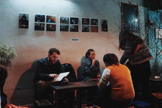 Private Hà Nội Coffee History Tour - Inside the coffee shops: what the guide teaches you