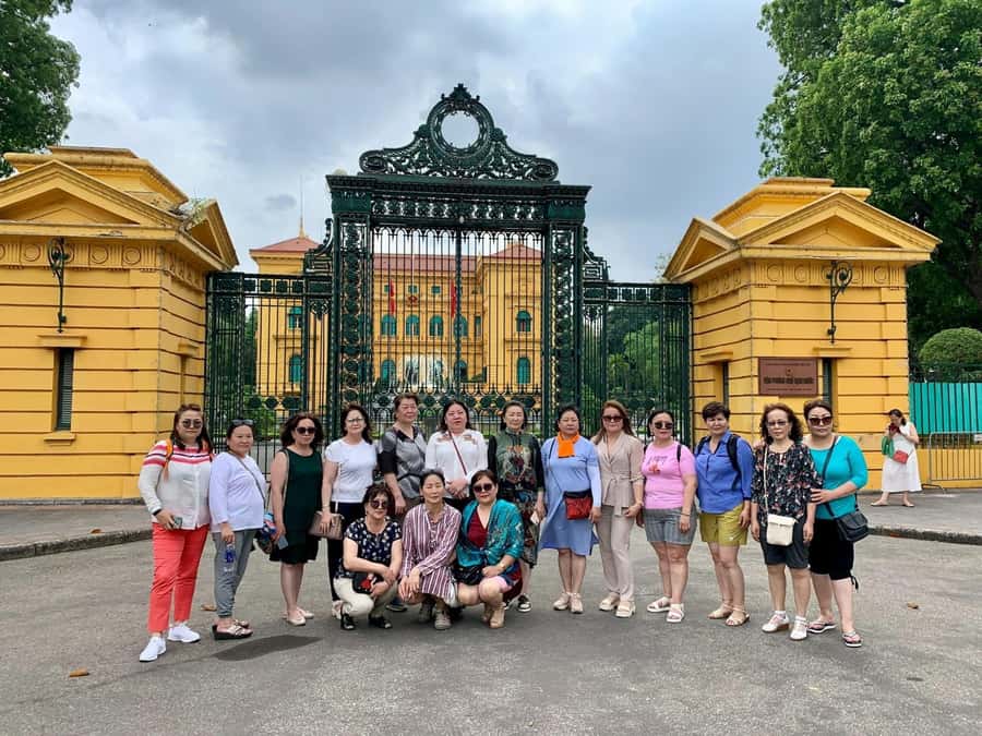Private Hanoi City Half Day Tour - Temple of Literature (Van Mieu-Quoc Tu Giam): the why behind the stone