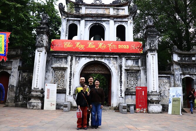 PRIVATE Hanoi City Tour One Day - Morning Pickup in Hanoi’s Old Quarter (and How It Helps)