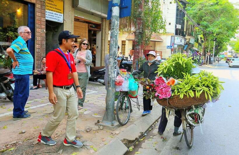 Private Hanoi: Crowd-free Morning Highlights - How much walking and how to pack for this route