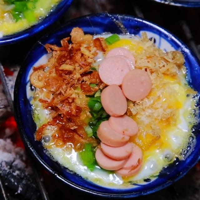 [Private] Hanoi Food Tour with Train Street - The Train Street photo moment that actually fits the day