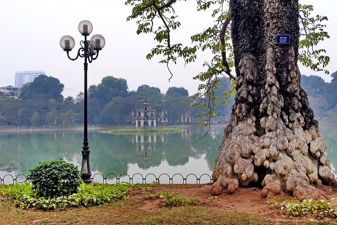 Private Hanoi Half-Day Tour: Train Street and Must Visit Places - Tran Quoc Pagoda on West Lake: calm before Train Street