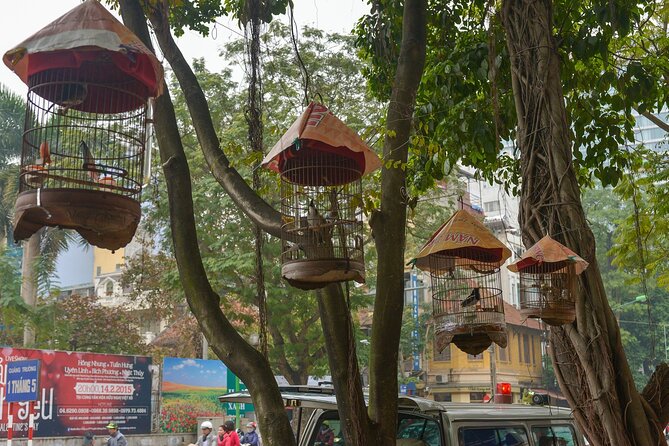 Private Hanoi Half-Day Tour: Train Street and Must Visit Places - Hoa Lo Prison: the Hanoi Hilton stop you can actually walk through
