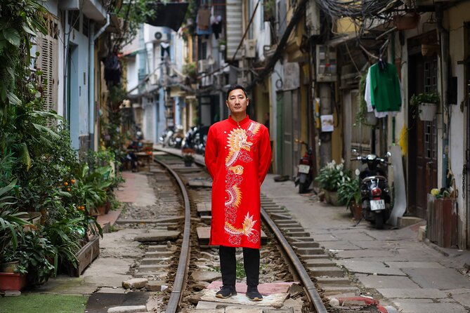 Private Hanoi Photoshoot – Iconic Spots & Hidden Gems - Stop 2: Long Bien Bridge for Scale, Movement, and Strong Shapes