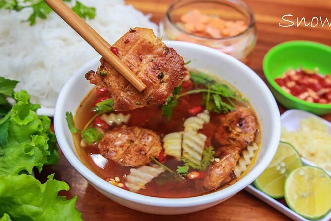 Private Hanoi Street Food Tour - Why this 6pm Hanoi street food walk makes sense
