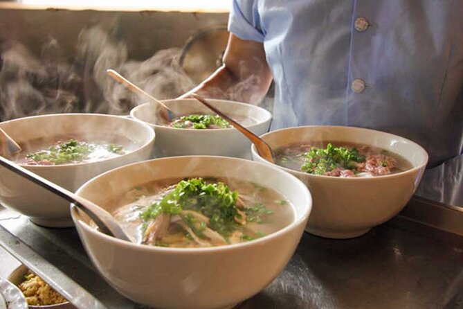 Private Hanoi Street Food Tour - Guide picks and the “you’re comfortable here” effect