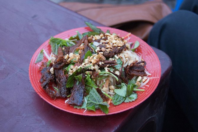 Private Hanoi Street Food Walking Tour With Real Foodie - What the guides do right (from the pattern of feedback)