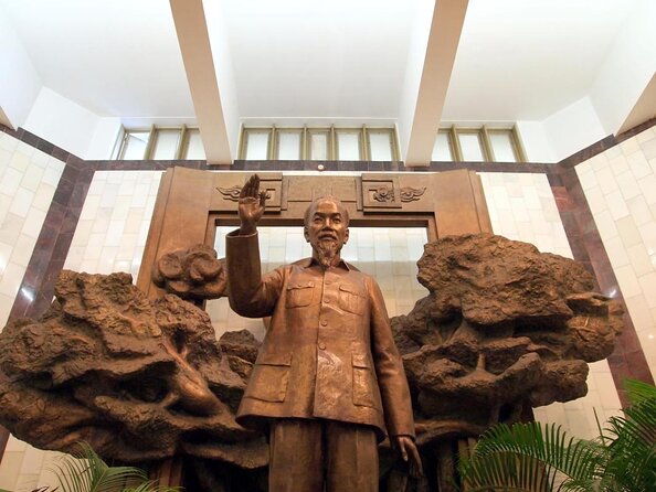 (Private) Hanoi War Sites Tour - Key highlights to plan around
