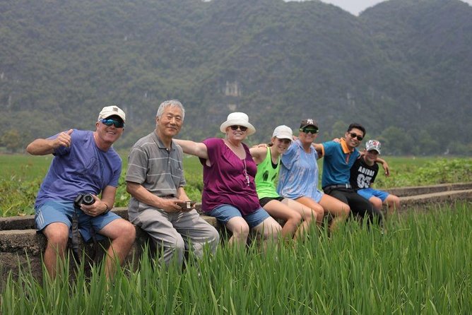 Private Hoa Lu - Tam Coc - Mua Cave with Boat Trip, Temple, Biking, Lunch - Who should book this private Hoa Lu–Tam Coc–Mua Caves tour?