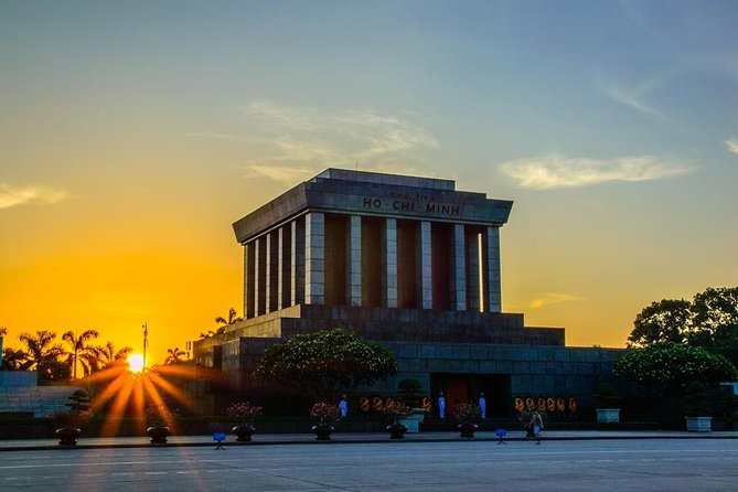 Private LUXURY Hanoi City Full day guided tour - Hoan Kiem Lake and Ngoc Son Temple: the classic Hanoi pause