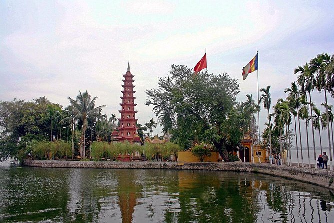 Private LUXURY Hanoi City Full day guided tour - English guide support: what to expect from people like Thanh and Phoc