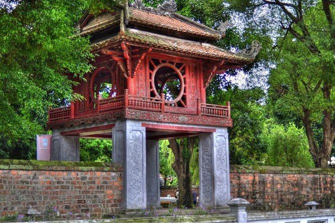 Private LUXURY Hanoi City Full day guided tour - Ho Chi Minh Mausoleum complex: famous for a reason, with real waiting