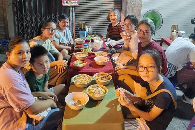 (Private/Motor/Cutural) Street food experience in Hanoi old quarter - Dong Xuan Market: how the biggest covered market changes your perspective