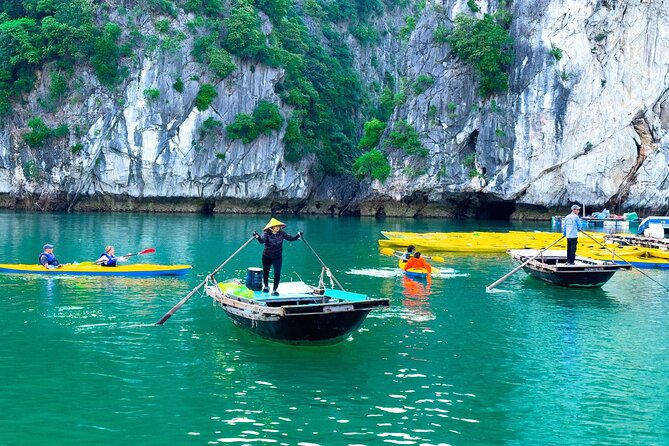 Private Multi Day Tour through Vietnam and Cambodia - Cu Chi Tunnels and the Mekong Delta: history plus canal life