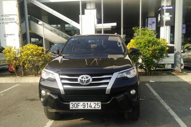 Private Noi Bai airport transfer (HAN) Arrival or Departure - Quick hits before you land in Hanoi