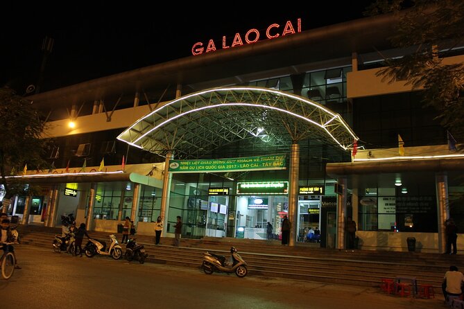 Private Overnight Train Hanoi To Sapa Or Return - Getting from Lao Cai to Sapa: plan the final transfer