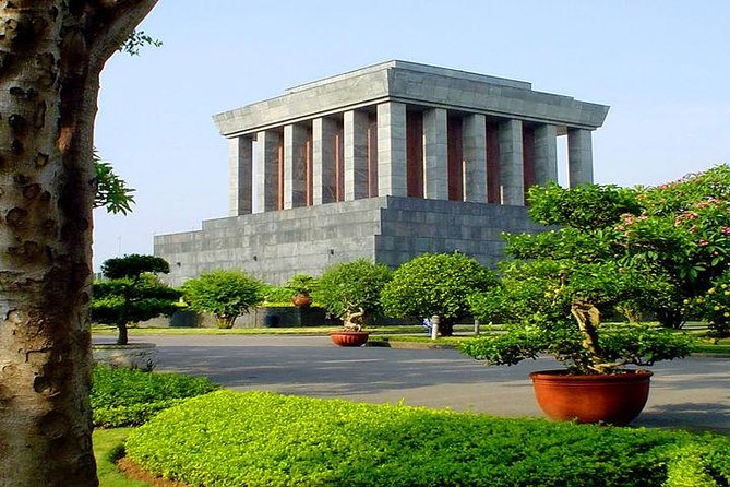 Private Tour: Hanoi City Full-Day Tour with Train Street Visit - Tran Quoc Pagoda by West Lake: A Pause in the Middle of the Day